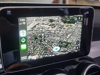 Εγκατάσταση Apple CarPlay της Unique Auto  σε Mercedes C180.