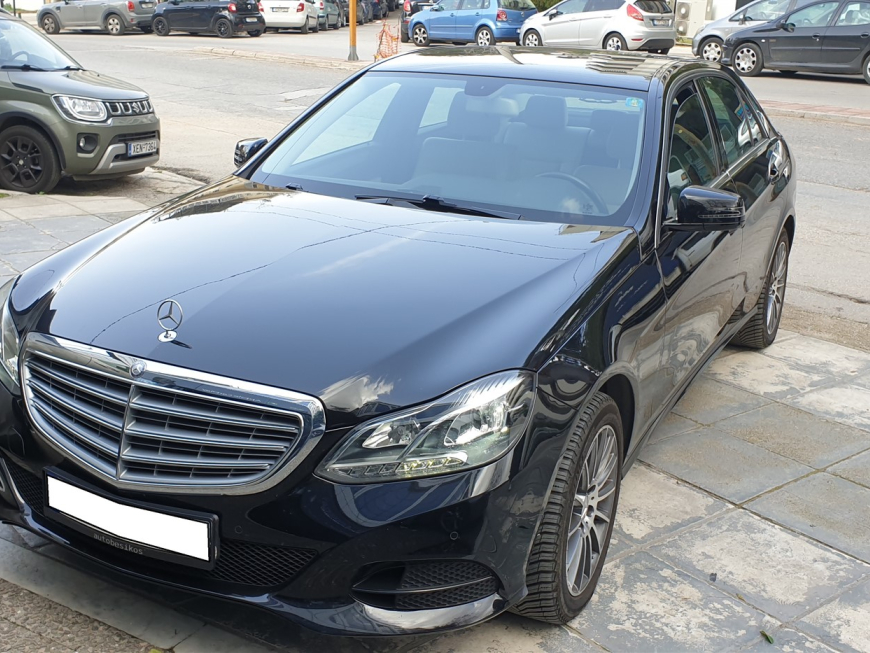 Εγκατάσταση ambient Apple CarPlay, Wireless Android Auto και Media Player σε Mercedes E200 W212 Facelift.