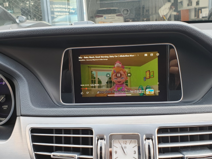 Εγκατάσταση ambient Apple CarPlay, Wireless Android Auto και Media Player σε Mercedes E200 W212 Facelift.