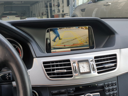Εγκατάσταση ambient Apple CarPlay, Wireless Android Auto και Media Player σε Mercedes E200 W212 Facelift.