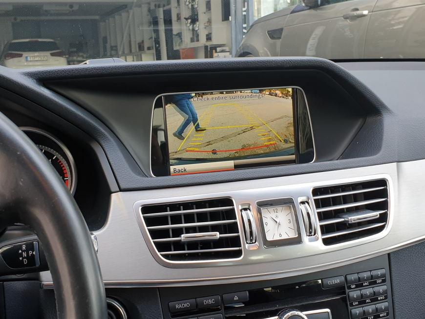 Εγκατάσταση ambient Apple CarPlay, Wireless Android Auto και Media Player σε Mercedes E200 W212 Facelift.