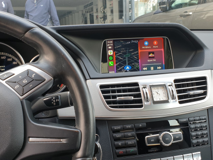 Εγκατάσταση ambient Apple CarPlay, Wireless Android Auto και Media Player σε Mercedes E200 W212 Facelift.