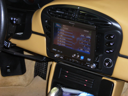 Εγκατάσταση Car Cinema - Navigation Pioneer Avic-X1BT σε Porsche Boxter 986.