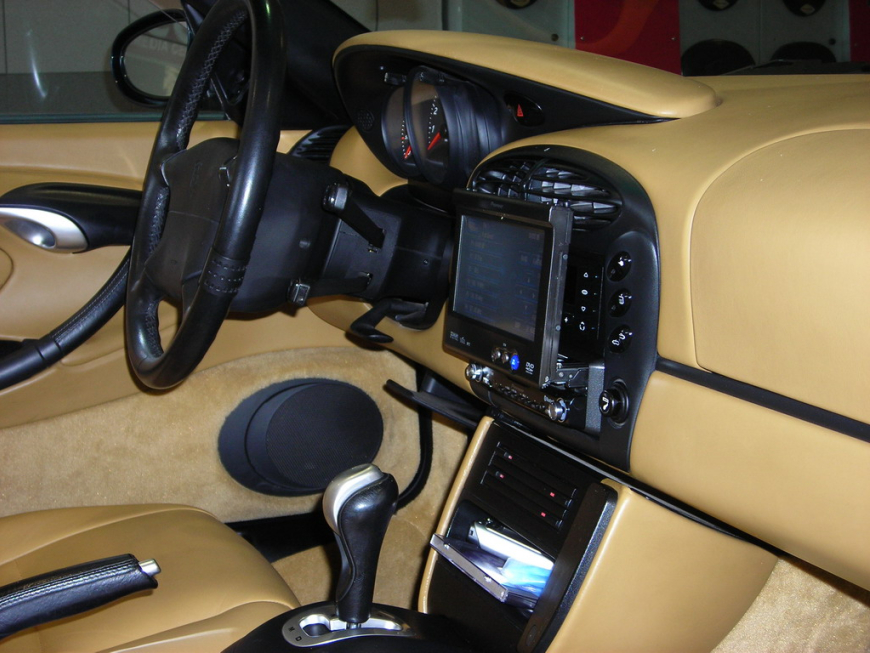 Εγκατάσταση Car Cinema - Navigation Pioneer Avic-X1BT σε Porsche Boxter 986.