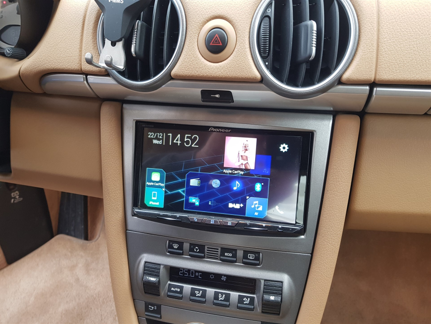 Εγκατάσταση Pioneer Avh 9200BT με Apple Car Play-Android Auto και Rear Camera σε Porsche Cayman S.