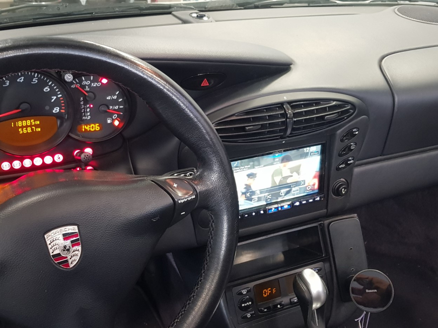 Εγκατάσταση 2DIN οθόνης Alpine Ilx-705, Apple Car Play σε Porsche Boxter 986.