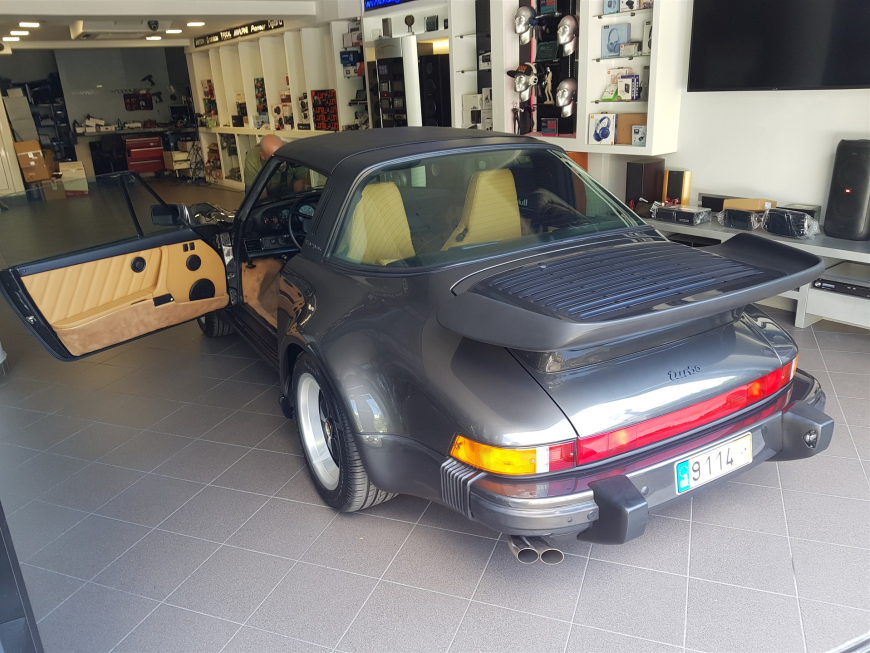 Εγκατασταση Retro Radio Bluetooth & Αναβάθμιση Ηχείων σε Porsche Carrera 2 964 Targa Turbo.