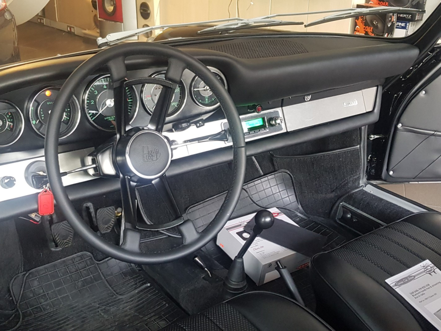 Εγκατάσταση Retro Audio System σε Porsche Carrera Model 1965