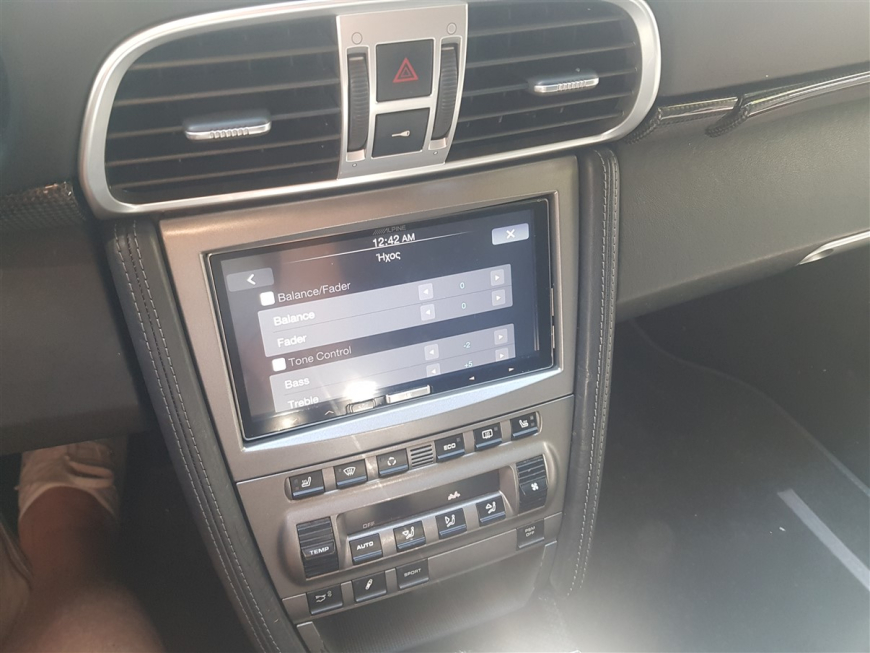 Εγκατάσταση Alpine ILX-650.Apple Car Play, Android Auto. σε Porsche Carrera 997 Turbo S
