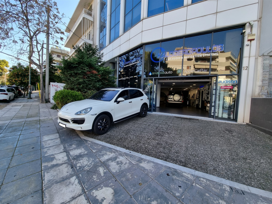 Εγκατάσταση Apple Car Play, Rear Camera σε Porsche Cayenne 9YA Hybrid.