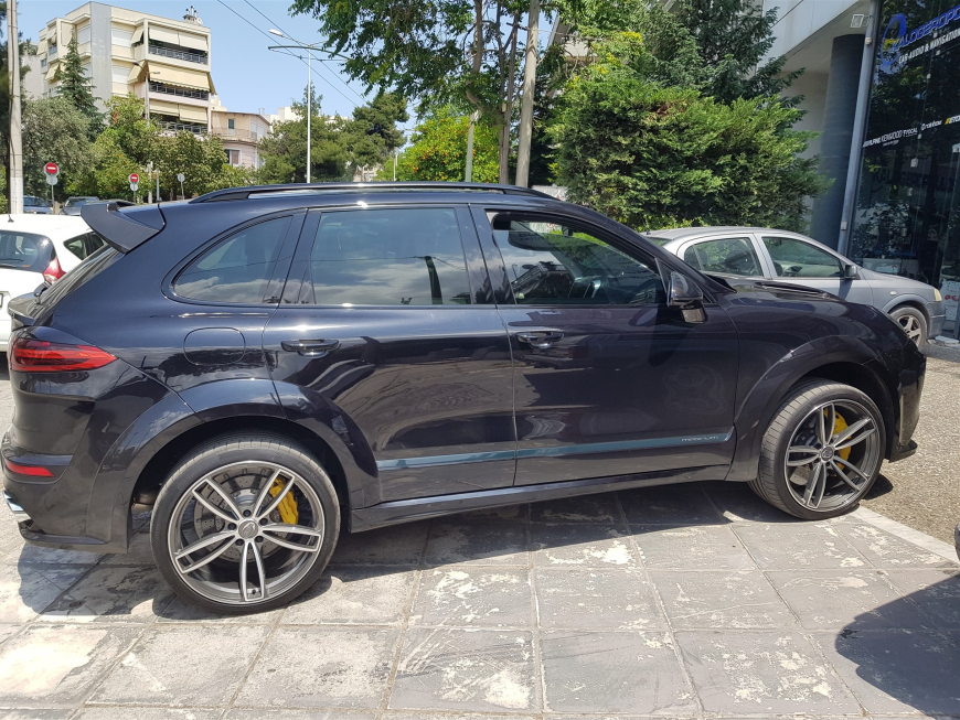 Εγκατάσταση Wireless Apple Car Play - Android Auto. Touch Screen σε Porsche Cayenne 958 Turbo S Magnum