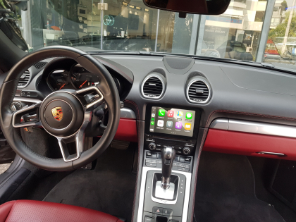 Εγκατάσταση Wireless Apple CarPlay/Android Auto της Unique Auto και Rear Camera σε Porsche Cayman (718)