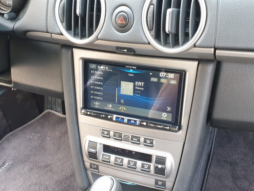 Εγκατάσταση . Alpine ILX 705D σε Porsche Cayman 987 S.