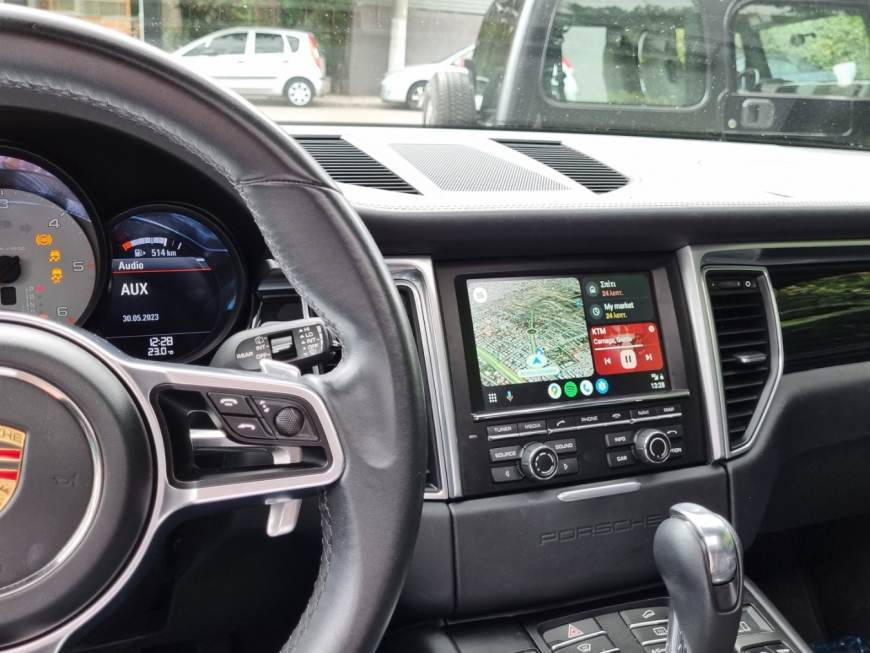 Εγκατασταση Apple Car Play, Android Auto σε Porsche Macan 95B.