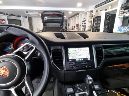 Εγκατασταση Apple Car Play, Android Auto σε Porsche Macan 95B.
