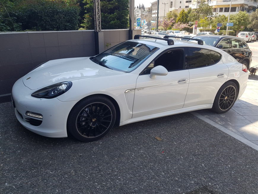 Εγκατάσταση Apple Car Play, Android Auto Wireless, Touch Screen, Mirrolink, Media Player σε Porsche Panamera 970. 