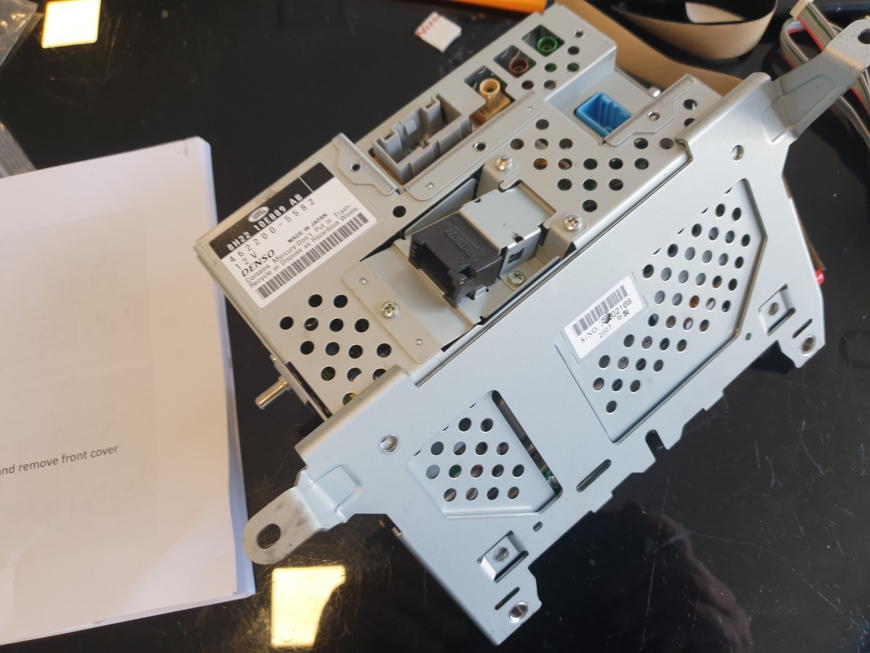 Εγκατάσταση Original Apple Car Play σε Range Rover Super Charged Sport L320.