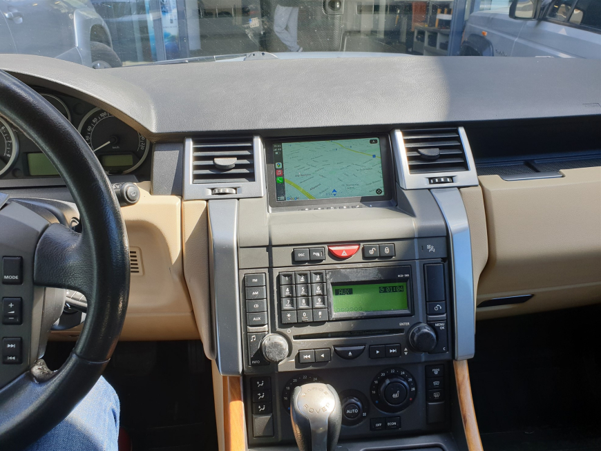 Εγκατάσταση οθονης unique auto σε Range Rover Sport L320.
