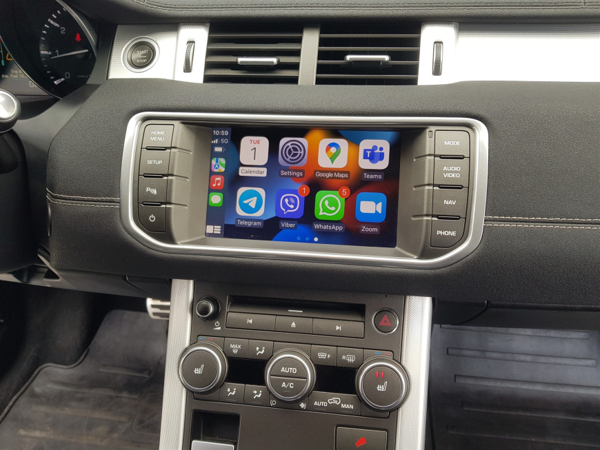 Εγκατάσταση Apple CarPlay και Android Auto στην εργοστασιακή οθόνη Range Rover Evoque 2016.