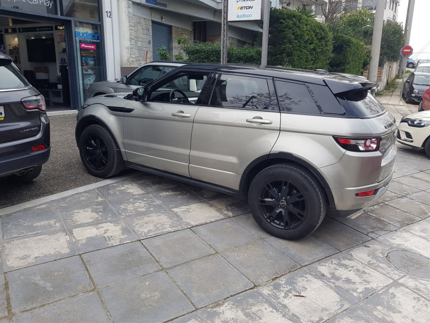 Εγκατάσταση Apple CarPlay και Android Auto στην εργοστασιακή οθόνη Range Rover Evoque 2016.