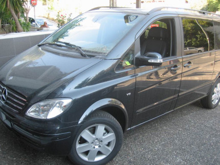 Εγκατάσταση Car Cinema και συστήματος πλοήγησης Kenwood DNX7200 με εξοπλισμό Audiovox σε Mercedes Viano 3.0.