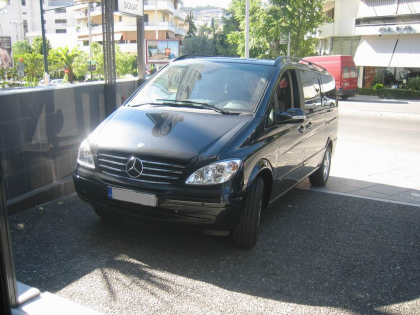 Εγκατάσταση Car Cinema και συστήματος πλοήγησης Kenwood DNX-7200 με εξοπλισμό Audiovox σε Mercedes Viano.