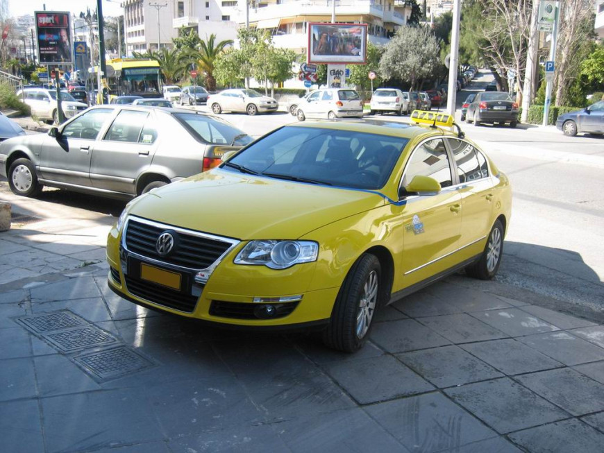 Εγκατάσταση Car Cinema Kenwood DDX-6027 σε Volkswagen Passat.