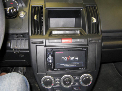 Εγκατάσταση NavGate Pioneer AVIC-F900BT Navigation & Car Cinema σε Land Rover Freelander 2.