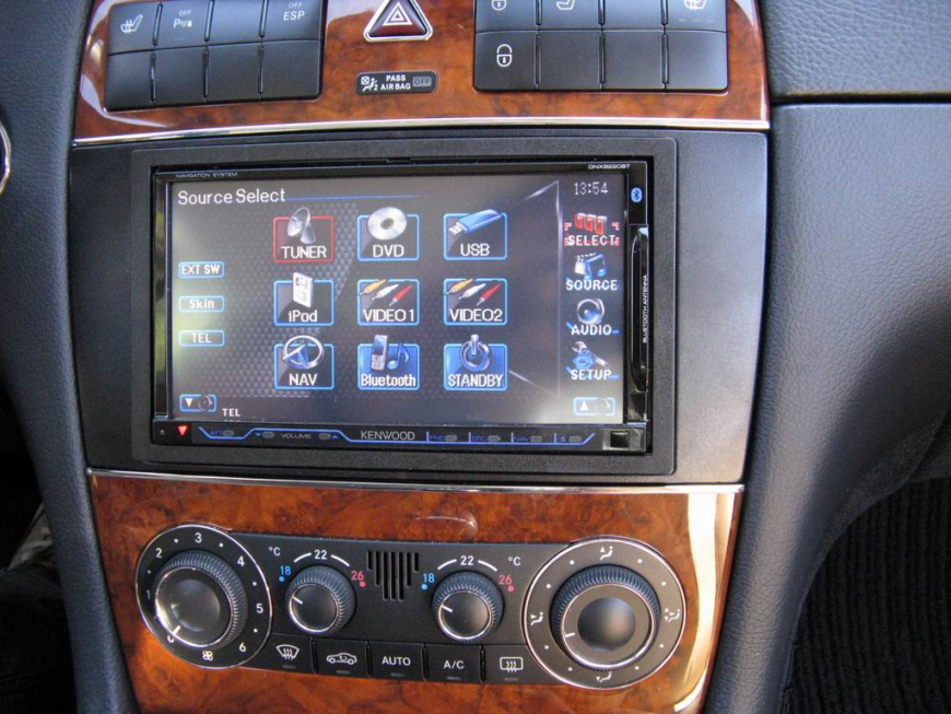 Εγκατάσταση Car Cinema & Navigation Kenwood DNX8220BT σε Mercedes C200 (W209).