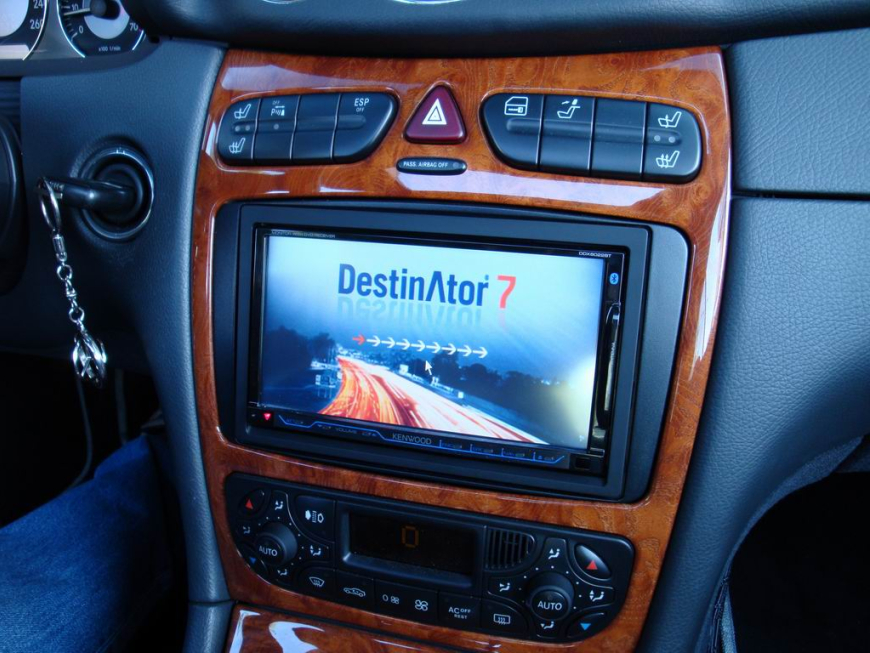Εγκατάσταση Kenwood DDX8022BT, NaviBox & Destinator σε Mercedes CLK 200 (W209).