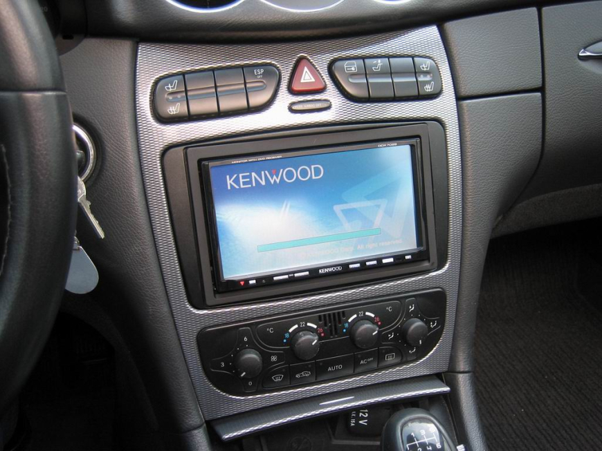 Εγκατάσταση Car Cinema και σύστημα πλοήγησης Kenwood DDX7029 σε Mercedes CLK 200 W208.
