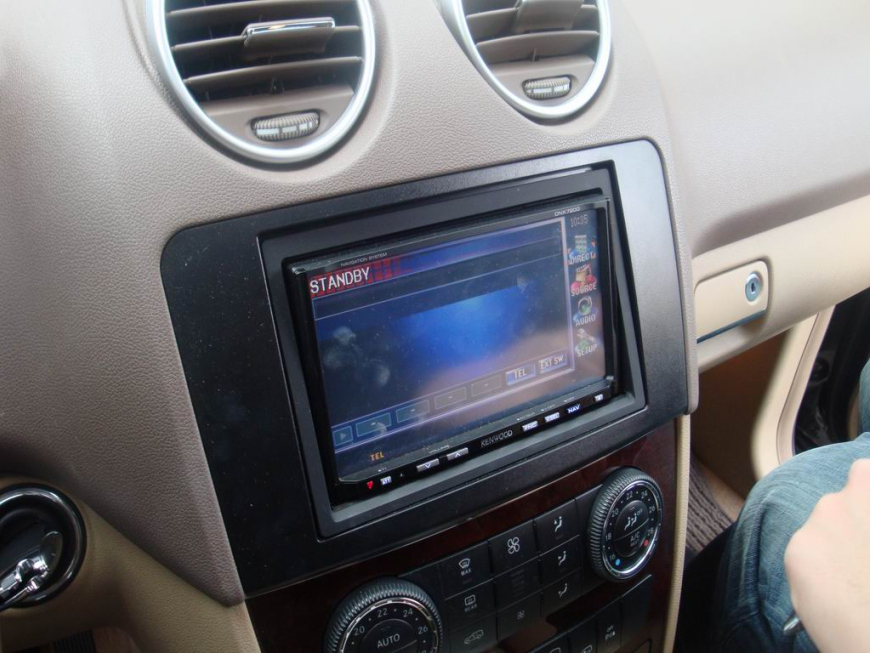 Εγκατάσταση Car Cinema Kenwood DDX8022BTY με Macrom σε Mercedes ML 350.