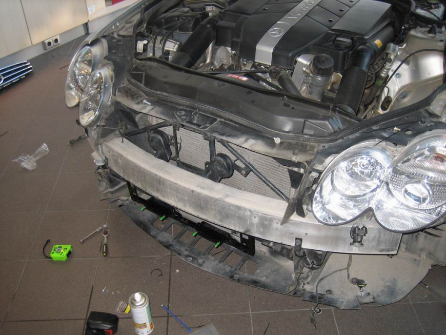 Εγκατάσταση Laser Jammer Blinder MX25 σε Mercedes SL500.