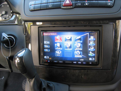 Εγκατάσταση Car Cinema και συστήματος πλοήγησης Kenwood DNX7200 σε Mercedes Viano CDI 3.0.