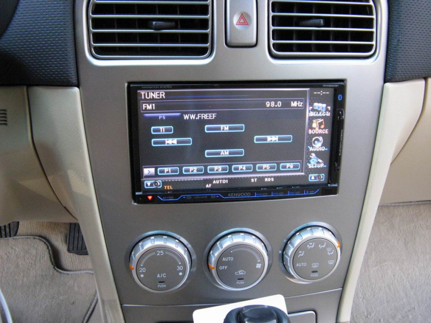 Εγκατάσταση Car Cinema Navigation Kenwood DNX8220BT σε Subaru Forester.