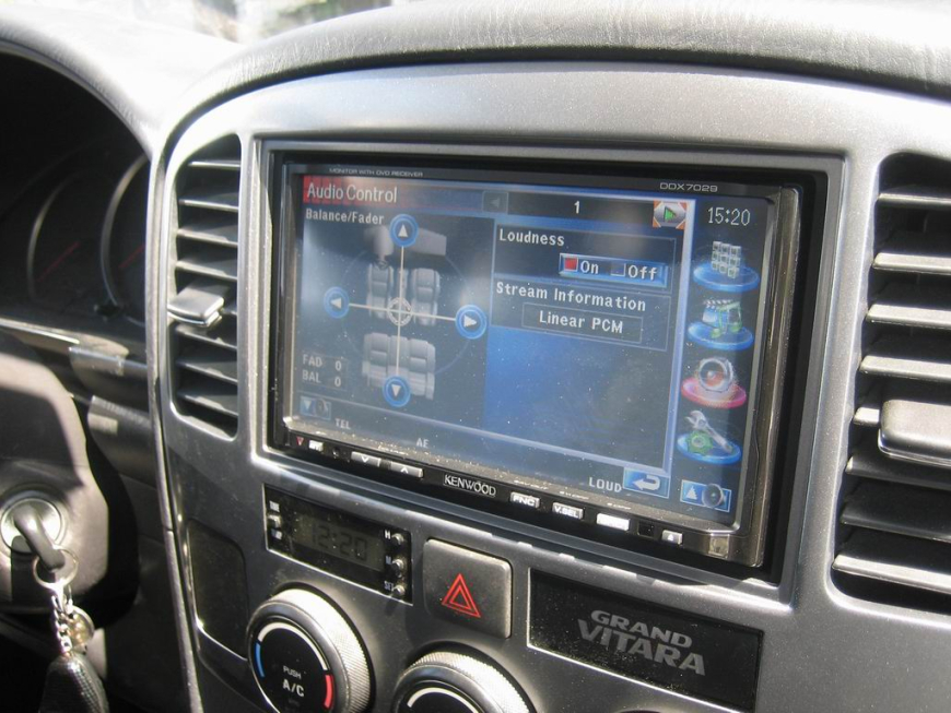 Εγκατάσταση Car Cinema Kenwood DDX-7029 σε Suzuki Vitara