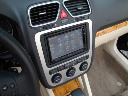 Εγκατάσταση Car Cinema Navigation Kenwood DDX8022BT με Navibox σε Volkswagen Eos