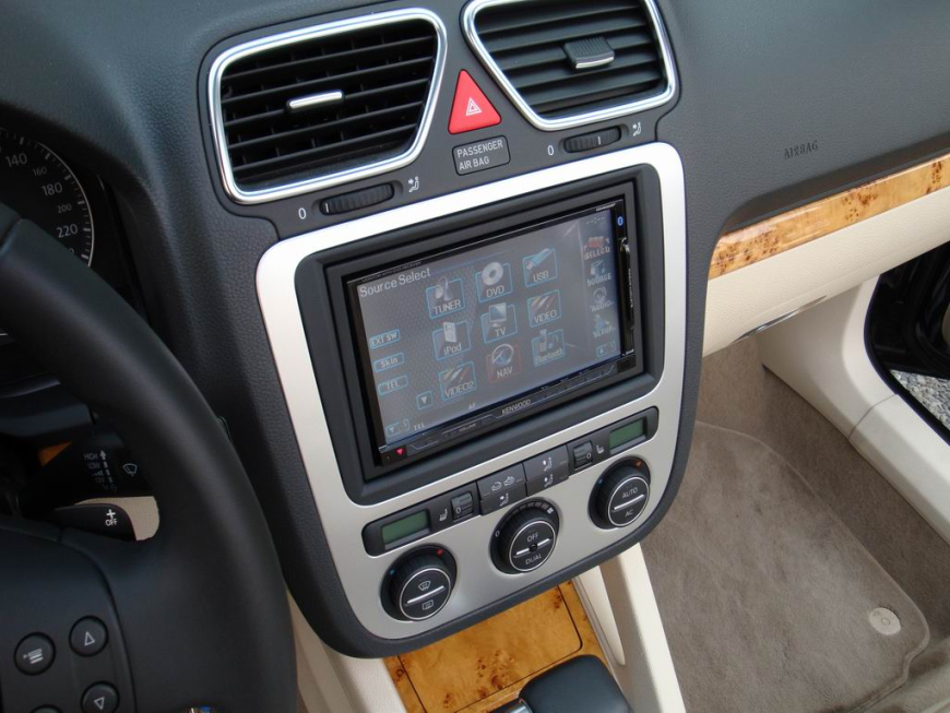 Εγκατάσταση Car Cinema Navigation Kenwood DDX8022BT με Navibox σε Volkswagen Eos