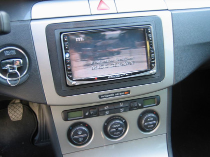 Εγκατάσταση Car Cinema Kenwood DDX-6027 σε Volkswagen Passat.