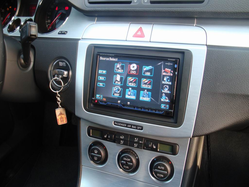 Εγκατάσταση Car Cinema Kenwood DDX8022BT με Οθόνες BOA σε Volkswagen Passat 2009
