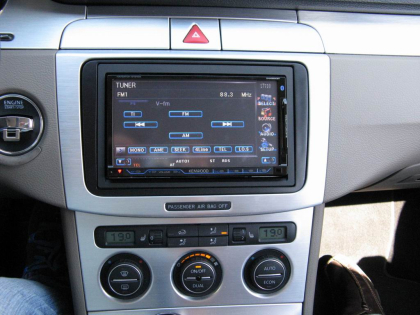 Εγκατάσταση Car Cinema Navigation Kenwood DNX8220BT σε Volkswagen Passat