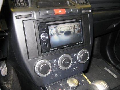 Εγκατάσταση NavGate Pioneer AVIC-F900BT Navigation & Car Cinema σε Land Rover Freelander 2.