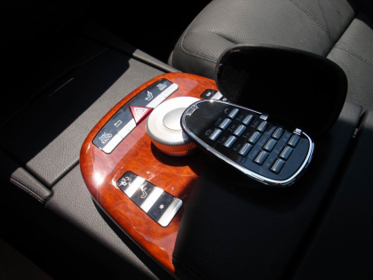 Εγκατάσταση Car Cinema με Boa σε Mercedes-Benz W221 S350.