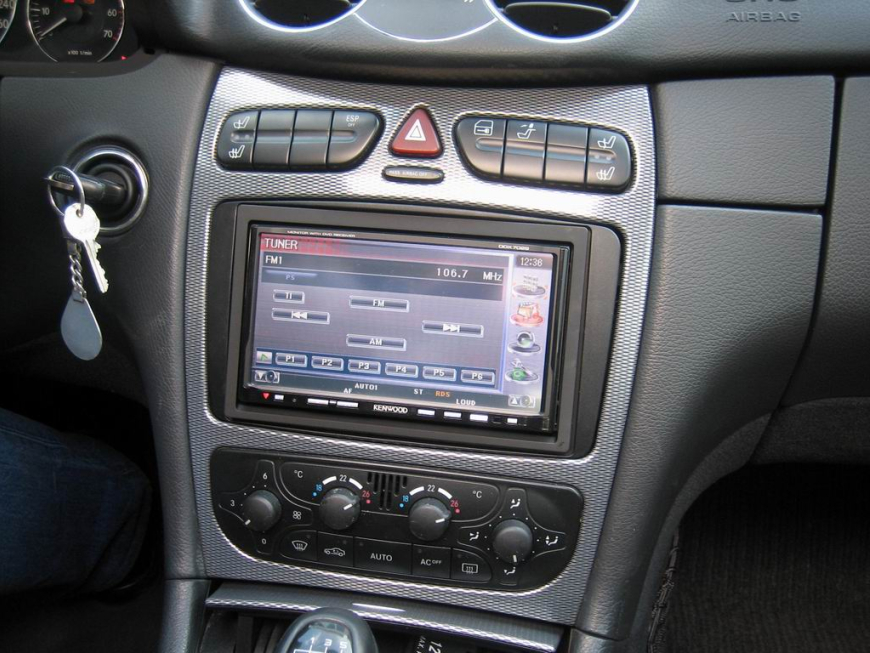Εγκατάσταση Car Cinema και σύστημα πλοήγησης Kenwood DDX7029 σε Mercedes CLK 200 W208.