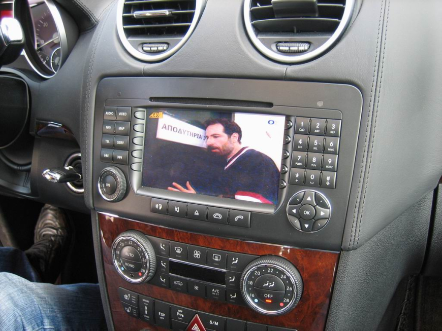 Εγκατάσταση TV Tuner της Pioneer και Unlock οθόνης σε Mercedes GL 500 μοντέλο 2007.