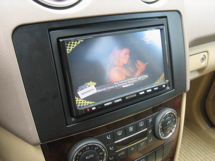 Εγκατάσταση Car Cinema Navigation Kenwood DNX-7200, Xenon Lights & Camera σε Mercedes ML 350 (W164).