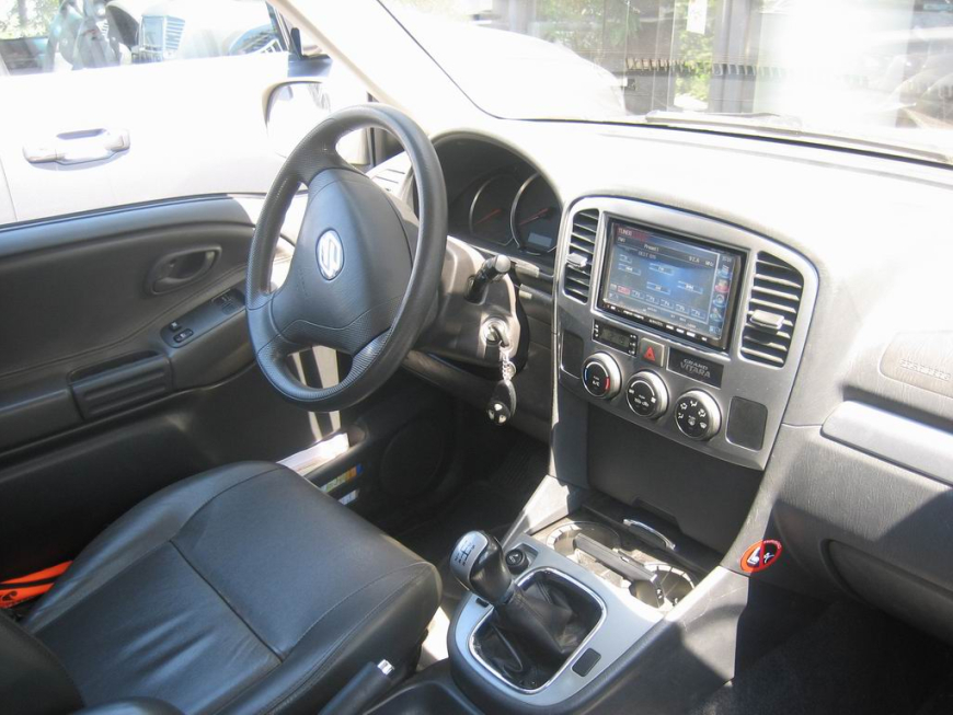 Εγκατάσταση Car Cinema Kenwood DDX-7029 σε Suzuki Vitara