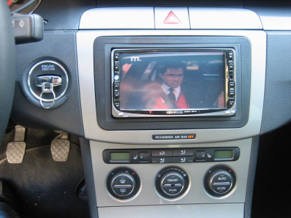 Εγκατάσταση Car Cinema Kenwood DDX-6027 σε Volkswagen Passat.