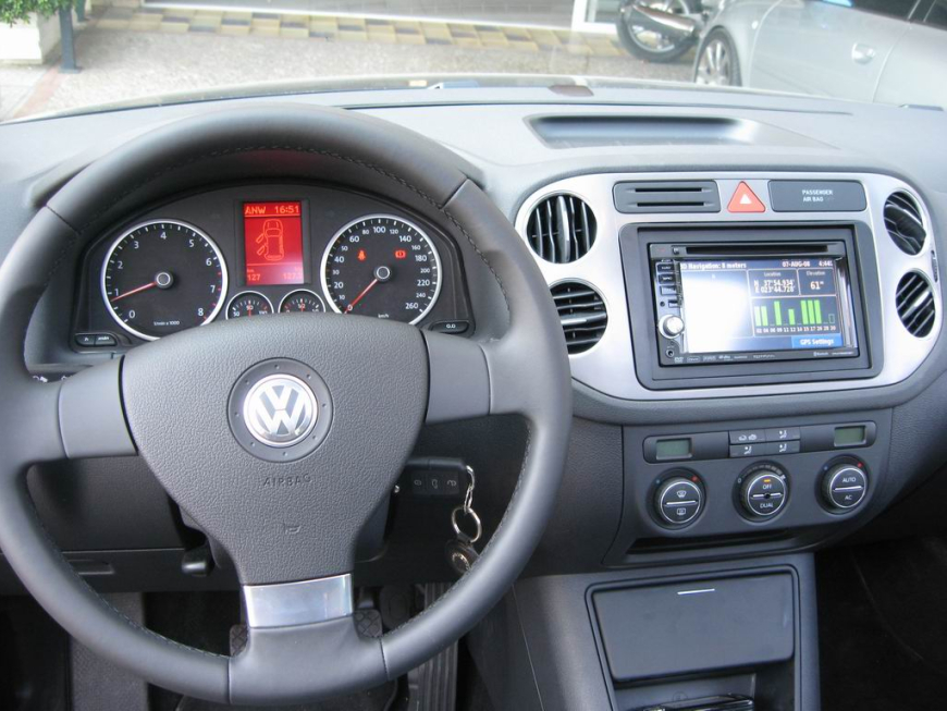 Εγκατάσταση Car Cinema Navigation Kenwood DNX5220BT σε Volkswagen Tiguan