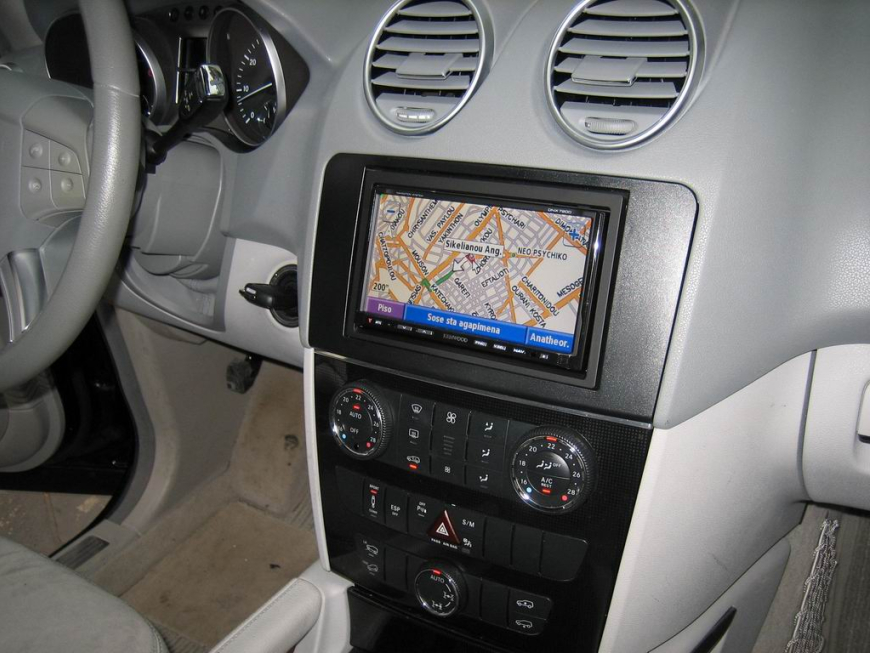 Εγκατάσταση Car Cinema & Navigation Kenwood DNX7200 σε Mercedes ML 350.